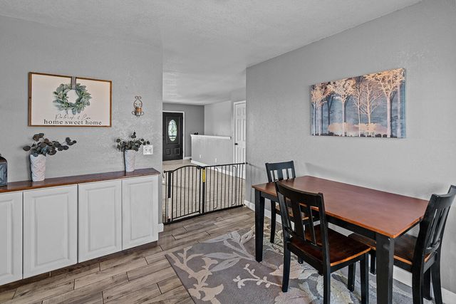 125 Capetti B Drive, Crane, MO 65633