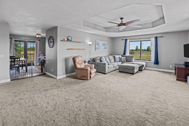 125 Capetti B Drive, Crane, MO 65633