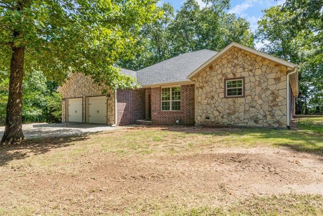 14241 Horse Shoe Drive, Lowell, AR 72745