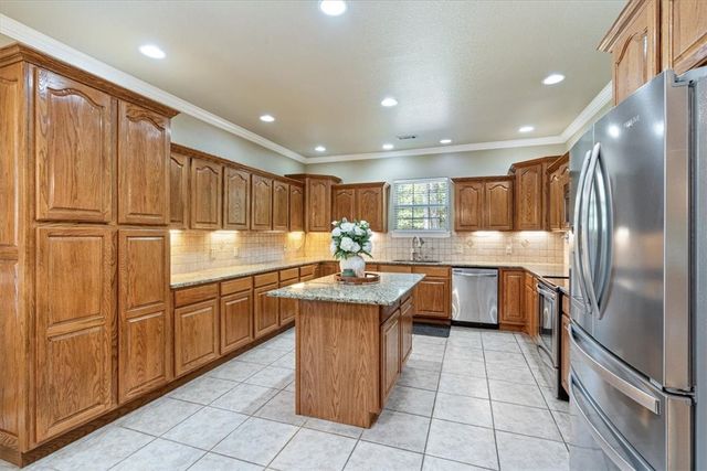 14241 Horse Shoe Drive, Lowell, AR 72745