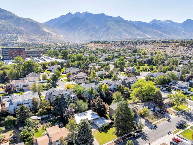 6557 S 2600 E, Cottonwood Heights, UT 84121