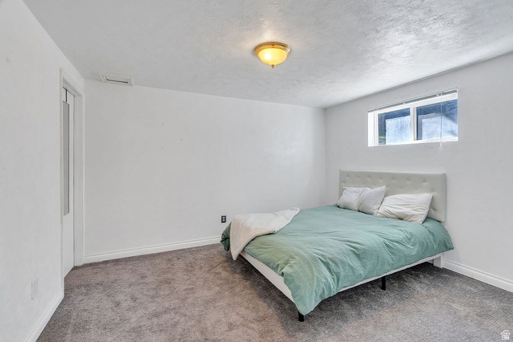 Image 26 of property listing at 6557 S 2600 E, Cottonwood Heights, UT 84121