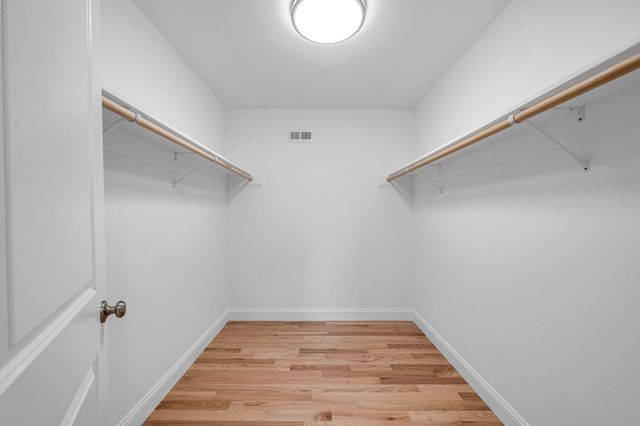 7 High Bluff, Belchertown, MA 01007