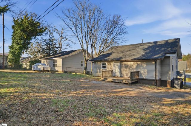 33 Ross Street, Greenville, SC 29611