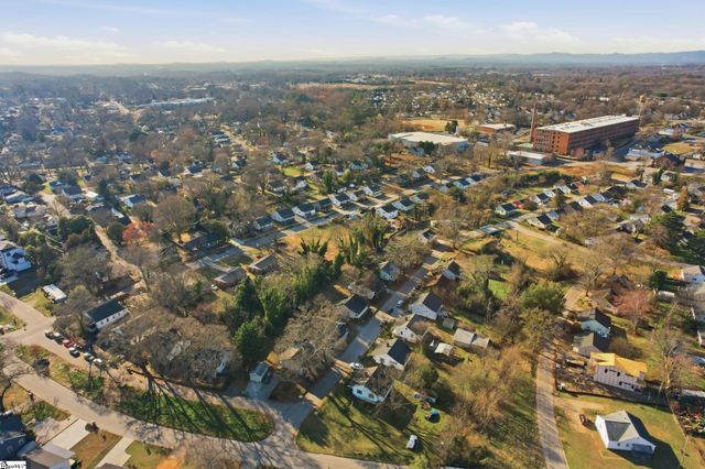 33 Ross Street, Greenville, SC 29611