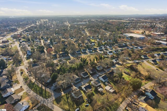 33 Ross Street, Greenville, SC 29611