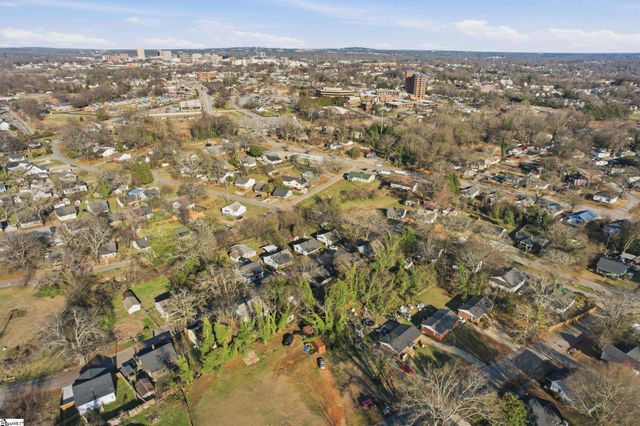 33 Ross Street, Greenville, SC 29611