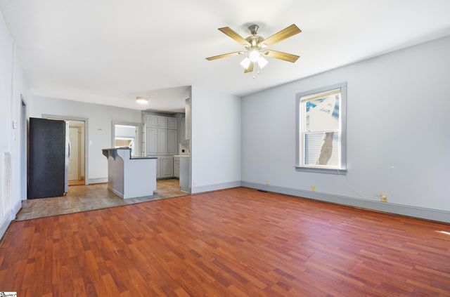 33 Ross Street, Greenville, SC 29611