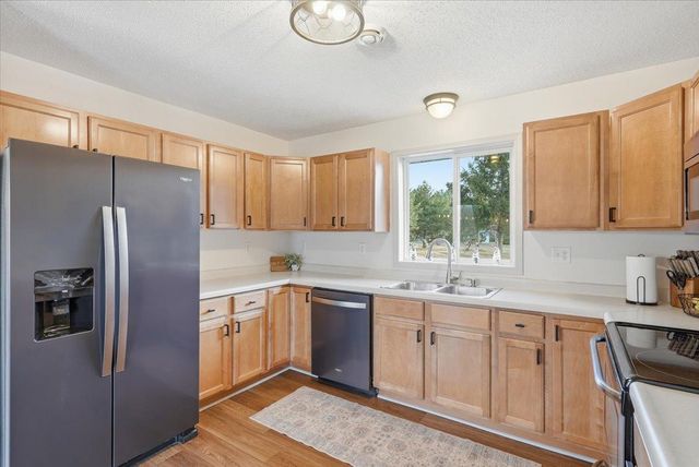 1323 216th Avenue, New Richmond, WI 54017