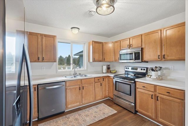 1323 216th Avenue, New Richmond, WI 54017