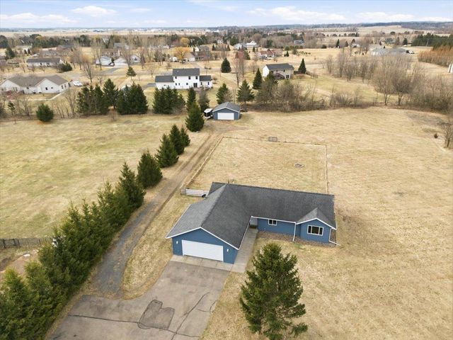 1323 216th Avenue, New Richmond, WI 54017