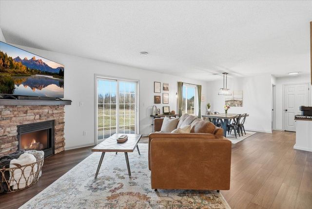 1323 216th Avenue, New Richmond, WI 54017