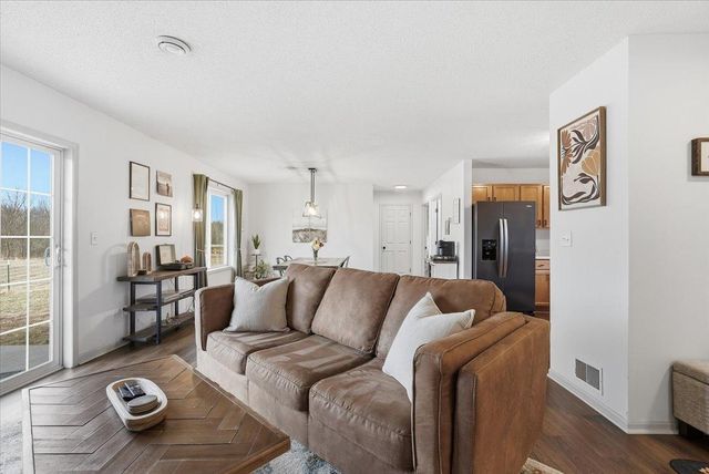 1323 216th Avenue, New Richmond, WI 54017