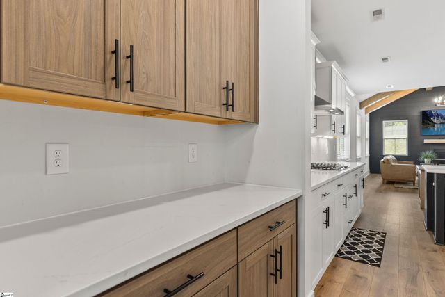 218 Deerview Trail, Simpsonville, SC 29680