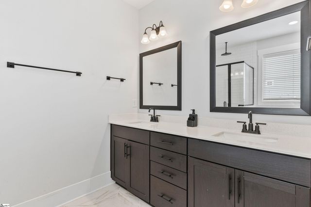 218 Deerview Trail, Simpsonville, SC 29680