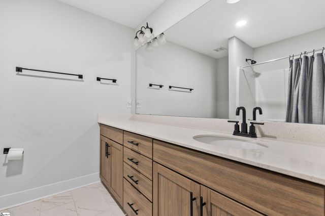 218 Deerview Trail, Simpsonville, SC 29680