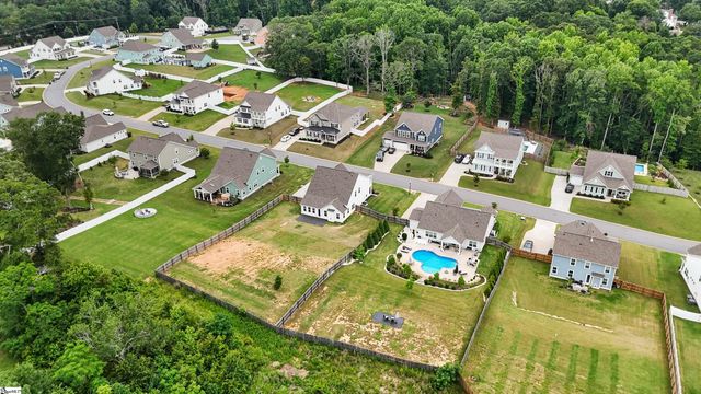 218 Deerview Trail, Simpsonville, SC 29680