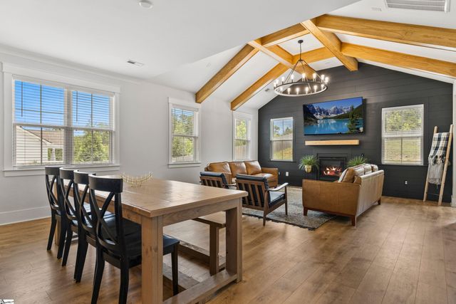 218 Deerview Trail, Simpsonville, SC 29680