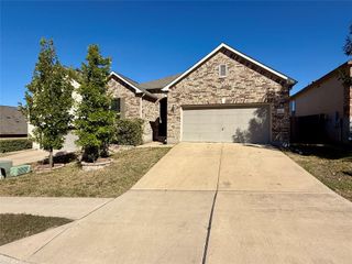 6804 Ondantra BND, Austin, TX 78744