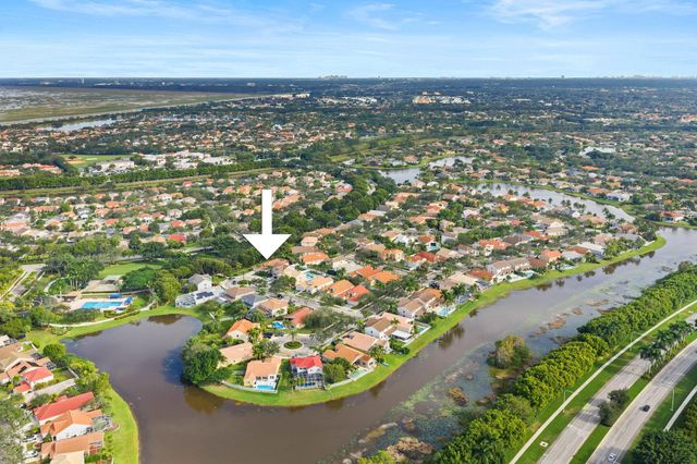 690 Fox Creek Ct, Weston, FL 33327