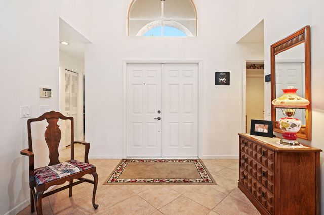 690 Fox Creek Ct, Weston, FL 33327