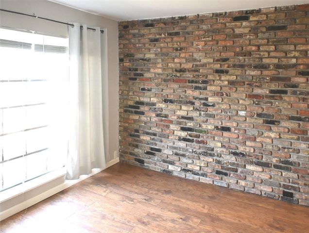 2101 Fountain View Drive 38C, Houston, TX 77057