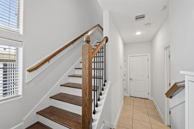 2811 Clay Street, Houston, TX 77003