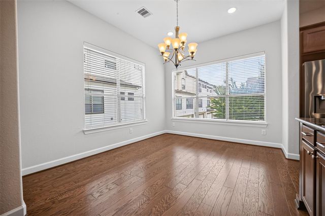 2811 Clay Street, Houston, TX 77003
