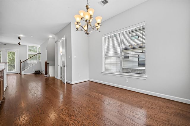 2811 Clay Street, Houston, TX 77003