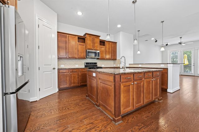 2811 Clay Street, Houston, TX 77003