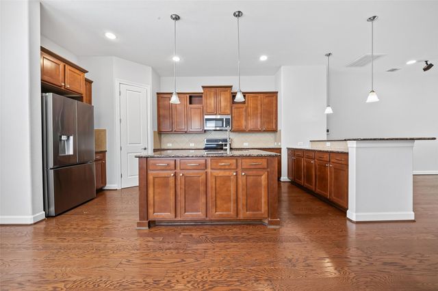 2811 Clay Street, Houston, TX 77003