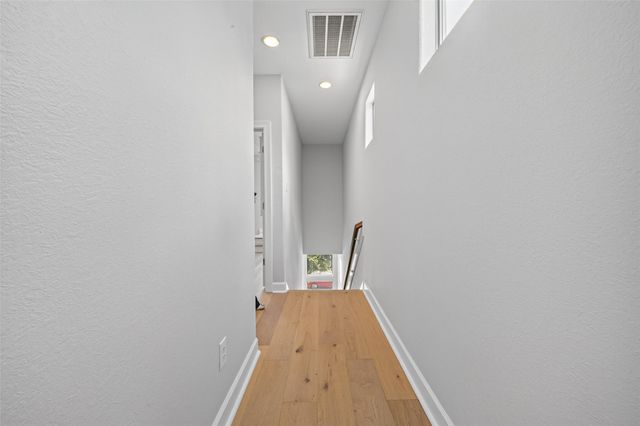 2811 Clay Street, Houston, TX 77003