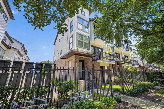 2811 Clay Street, Houston, TX 77003