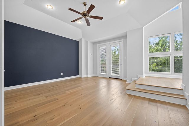 2811 Clay Street, Houston, TX 77003