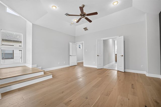 2811 Clay Street, Houston, TX 77003