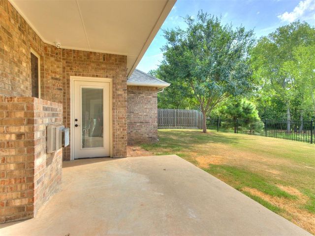 2816 Hardwick Road, Edmond, OK 73034