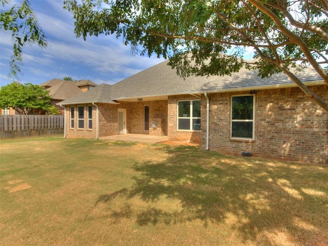 2816 Hardwick Road, Edmond, OK 73034