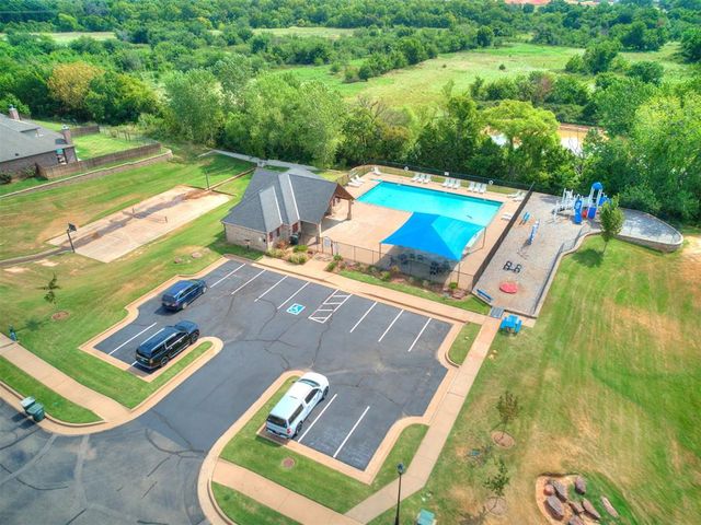 2816 Hardwick Road, Edmond, OK 73034