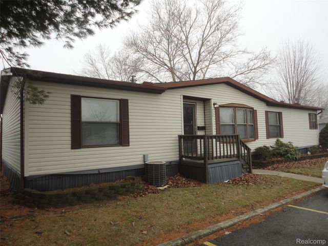 268 Highlands, Bedford Township, MI 48182