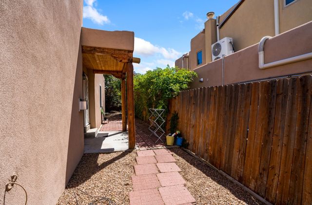 2808 Pueblo Bonito, Santa Fe, NM 87507