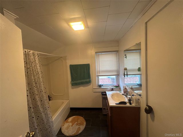 34 Hoffman Street, Poughkeepsie, NY 12601