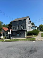 34 Hoffman Street, Poughkeepsie, NY 12601