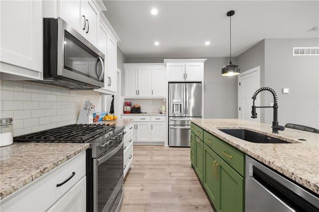 1225 Hillmann Lane, Warrensburg, MO 64093