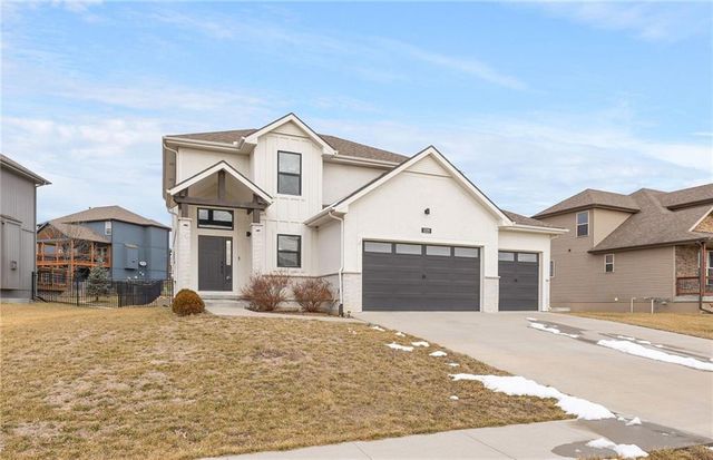 1225 Hillmann Lane, Warrensburg, MO 64093