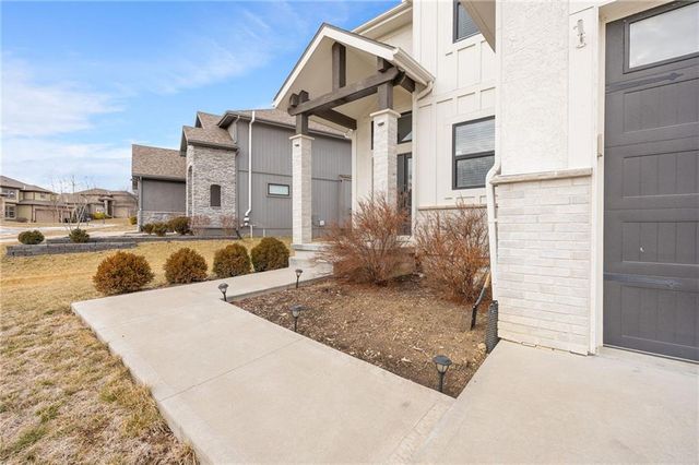 1225 Hillmann Lane, Warrensburg, MO 64093