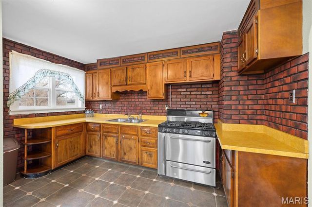 2807 Edwards Street, Granite City, IL 62040