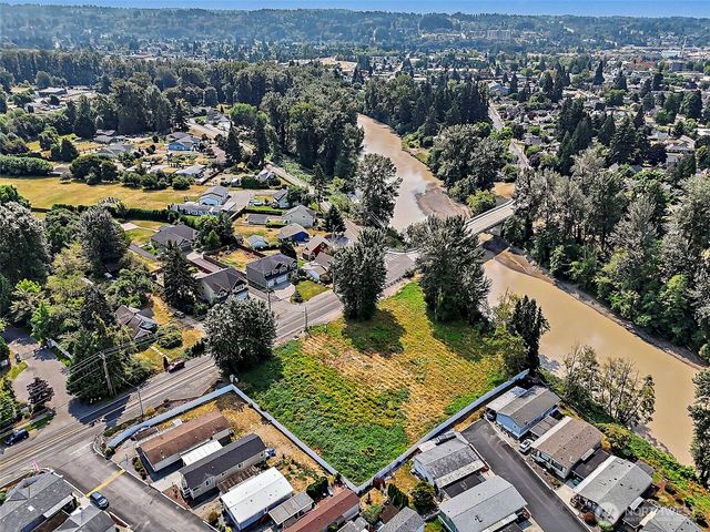 6314 Milwaukee Avenue E, Puyallup, WA 98372
