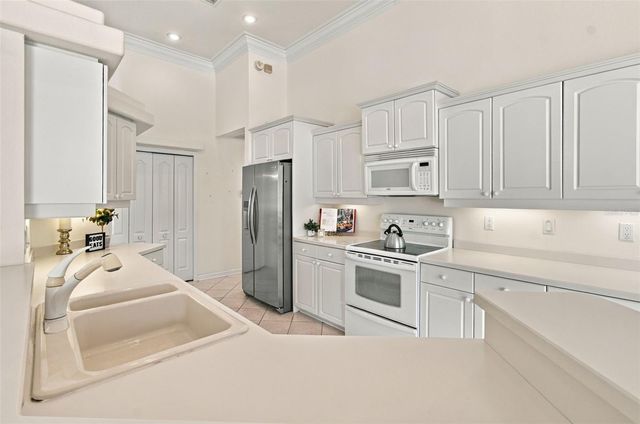 1301 FOX CHAPEL DRIVE, Lutz, FL 33549