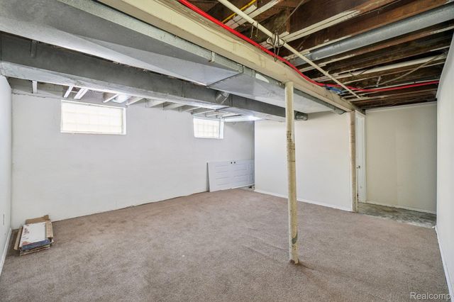 18238 Santa Rosa Drive, Detroit, MI 48221
