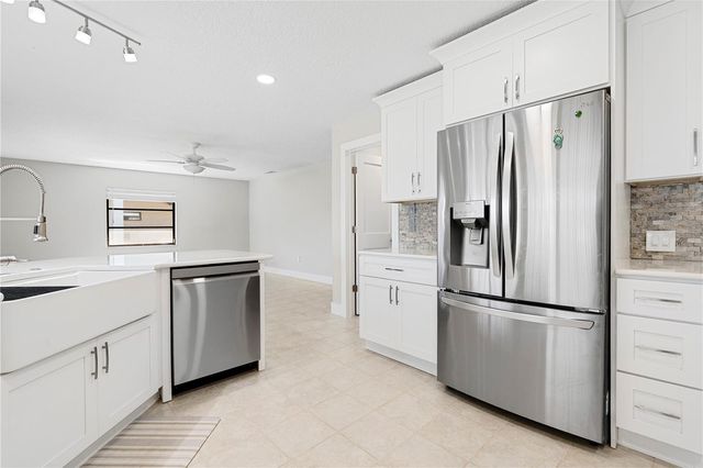 3929 N SAGOMON POINT, Crystal River, FL 34428